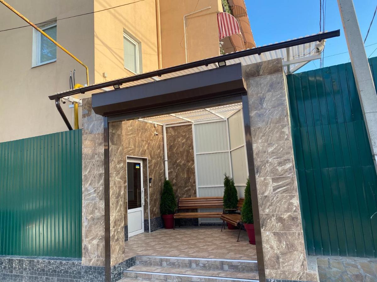 Міні-Готель "Кімната Комфорт" Odessa Exterior foto